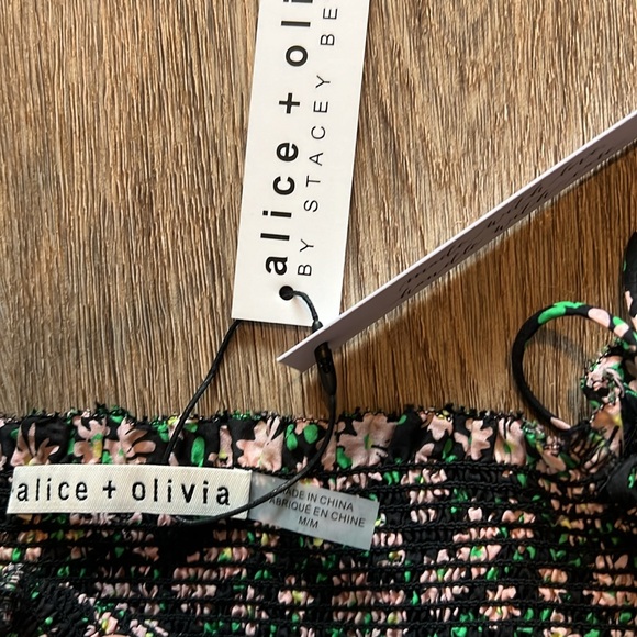 NWT Alice + Olivia Candra Smocked Off-Shoulder Crop Top - Picture 6 of 6